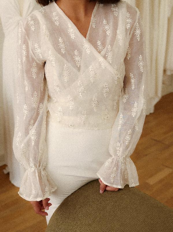 Robes de mariée The Muse Collective : Modele Boléro Tea