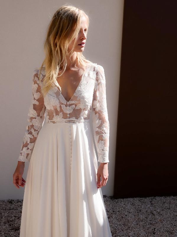 Robes de mariée Nos Archives : Modele Robe Aliénor (MONTPELLIER, NICE, BORDEAUX)