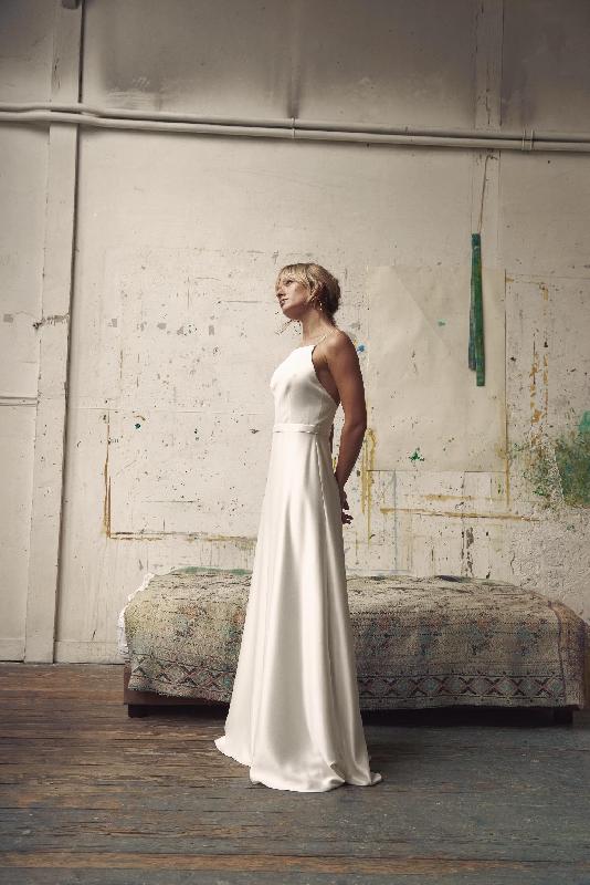Robes de mariée Laure de Sagazan  : Modele ROBE WAGRAM 
